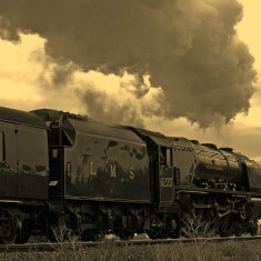 Duchess of Sutherland 2009 The steam engine Duchess of Sutherland hauling the Royal Scot through Bottesford, October 17th, 2009. | Copyright: Ashley Waterfall
