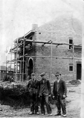 Bottesford builders at corner of Pinfold Lane Bottesford builders at corner of Pinfold Lane | Collection of Jill Bagnall