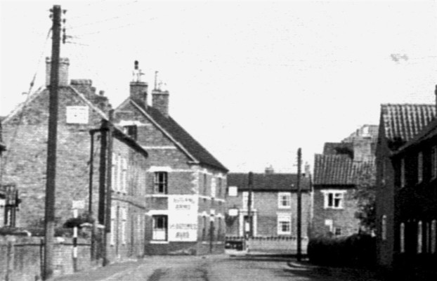 BOT001_029_HighSt_eastend_AcaciaHouse11 from a postcard of High Street, Bottesford