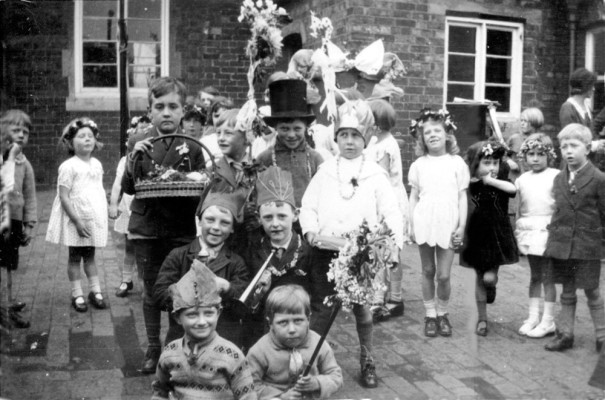 Children's May Day celebrations 1