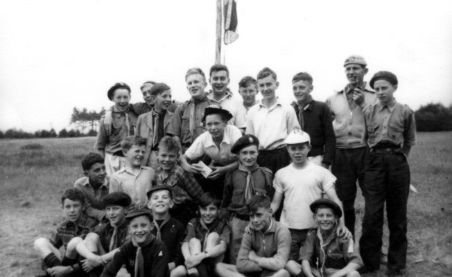 Bottesford Scouts by flag Bottesford Scouts by flag