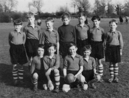 Juniors football team ca.1950