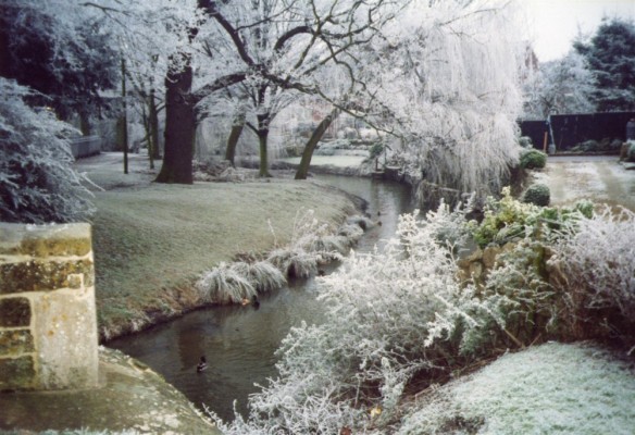 Winter scene - River Devon from Fleming's Bridge