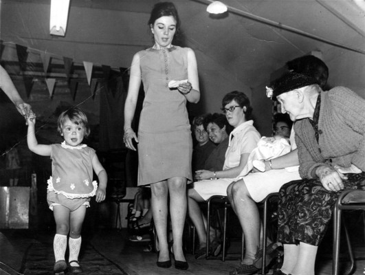 Joy Veitch compering the WI toddlers show