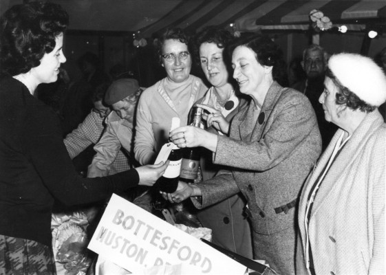 Mrs Frank Topps with WI ladies at Bottesford and Muston event