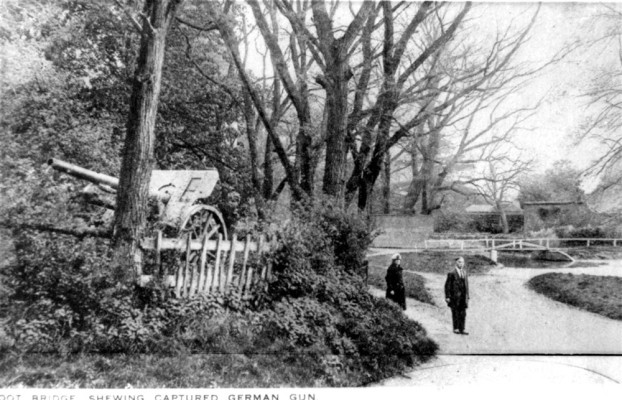 Postcard of WW1 gun in trees by Normanton Lane