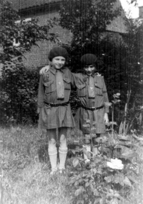 Two Bottesford girls in Brownie uniforms