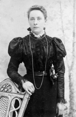 Portrait of Mrs Lilian Marsh as a young woman