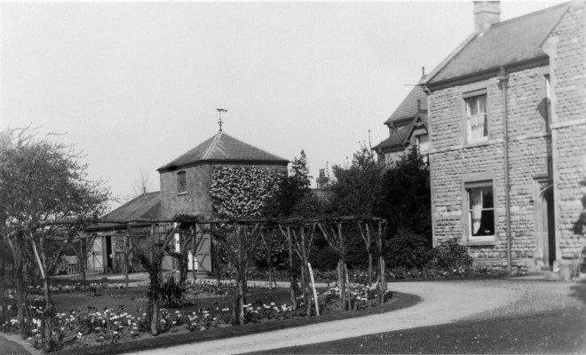 A picture of the garden at The Elms