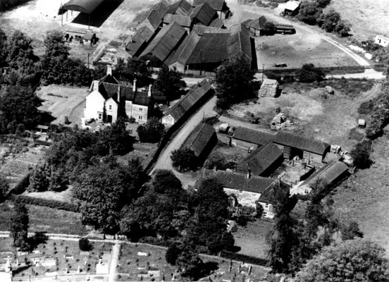 Aeriel view of Beckingthorpe and Church Farms from the south