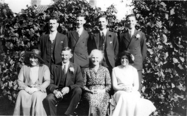 Uncle Wilf Culpin and family group