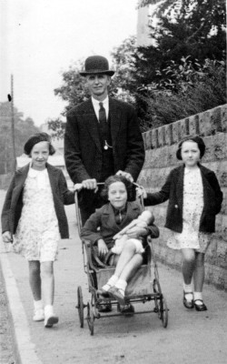 Uncle Edgar Culpin with his daughters and cousin Sheila
