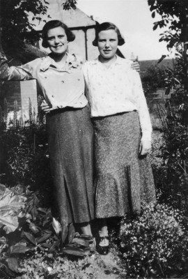 Mum and Jane Randell