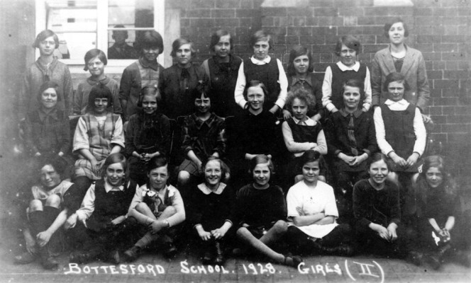 Mum in group at Bottesford School