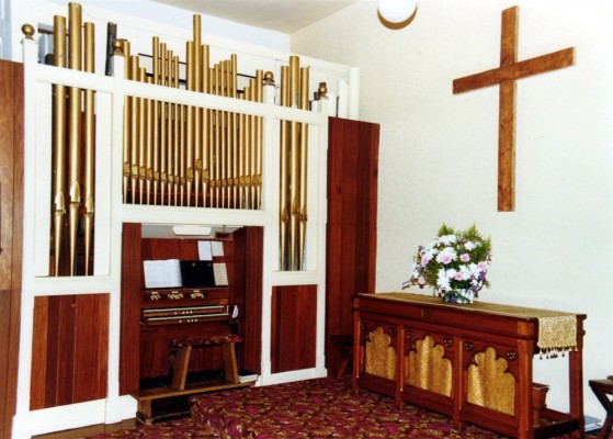 The old chapel organ - 2