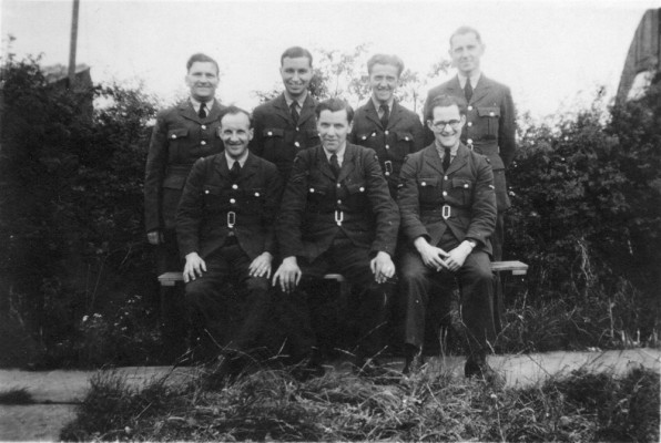 Airmen at Bottesford airfield - 2