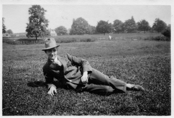 Mr Fred Carter, Beryl Smith's father
