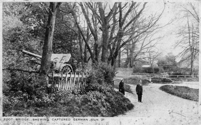 Captured gun by Rectory Lane ford, 1930s
