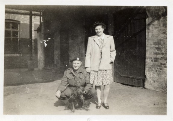 Fred Carter and daughter Jean, at the Bull in WW2
