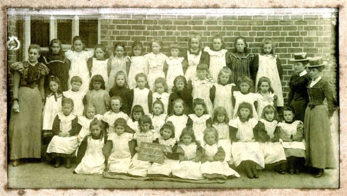 School photograph, ca.1900, of Bottesford Girls school