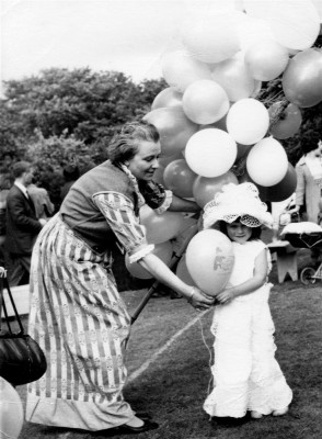 May Day Pageant - balloon seller - 1