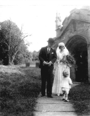 Wedding at Muston church in 1934. Wedding at Muston church in 1934.