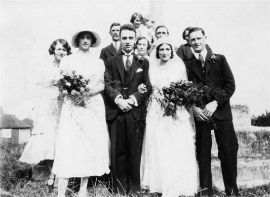 Muston wedding group, Mr and Mrs Bradbury's wedding Muston wedding group, Mr and Mrs Bradbury's wedding
