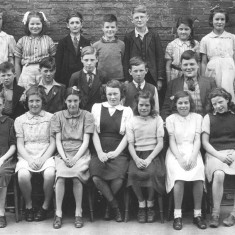 Bottesford school group picture from about 1949 Bottesford school group picture from about 1949