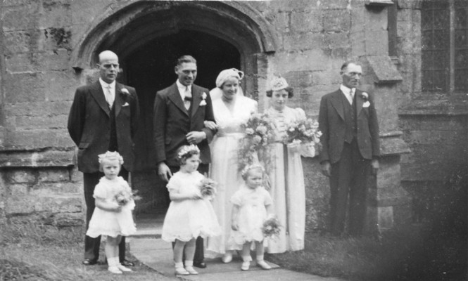 Mr & Mrs George Flowers wedding group Mr & Mrs George Flowers wedding group