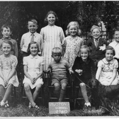 Muston school group picture 1940 Muston school group picture 1940