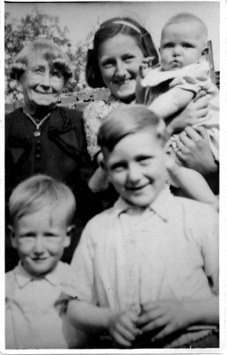 Bolland family album picture 86