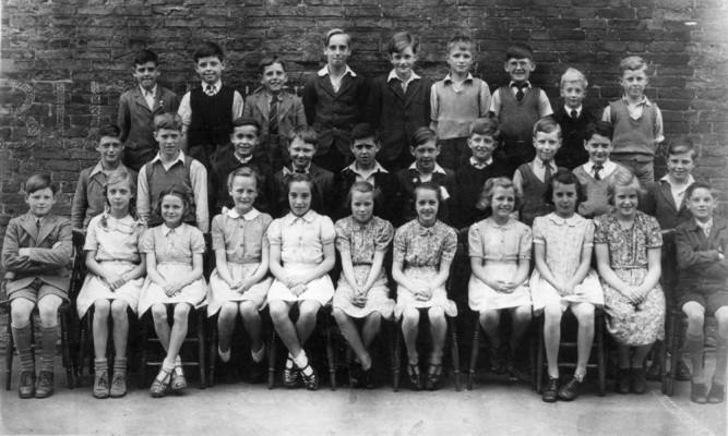 Bottesford School, 1947/8 Bottesford School children, 1947/8 | From the private collection of Philip Sutton