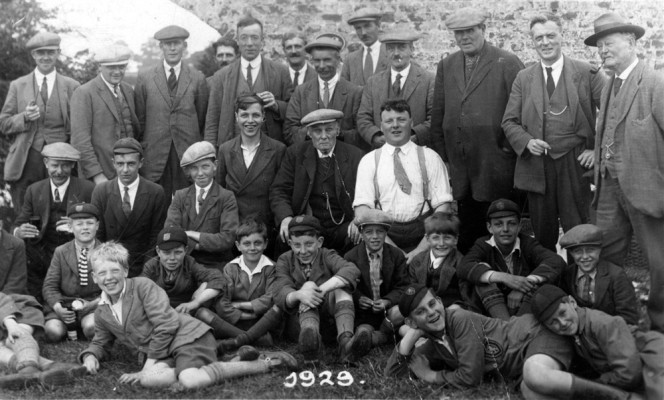 BOT169_017_catalogue11 Bottesford Angling Club at Muston Bridge