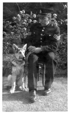 Sergeant Bradshaw and police dog Linda