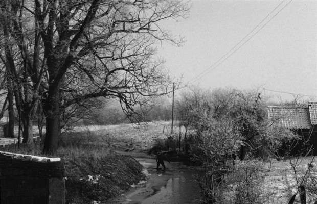 The river from Fleming's Bridge, under snow, before Wyggeston Road was built