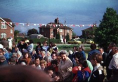 Jubilee Street Party 1977, the crowd at Keel Crescent