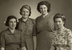Calcraft family group photograph