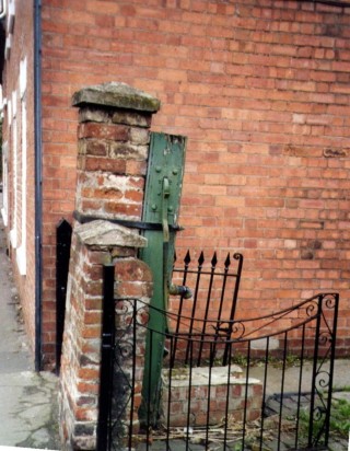 A water pump, Market Street