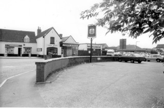 2_HighSt_MH Belvoir Road corner in the 1980s