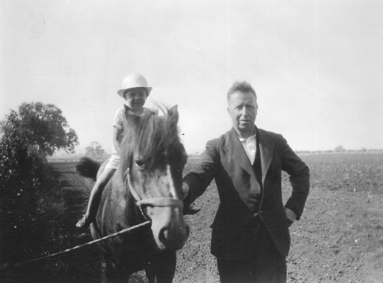 My father Gerald Coy with Mr Gibbons, Barbara Gibbons' (nee Bray) father-in-law, c. 1935. | Iain Coy
