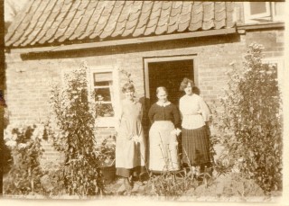 Annie, Mary and Nellie Harby, early 1920s