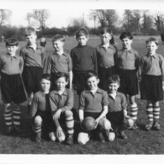 Bolland_0091_Bottesford_football__Ray_rh_standing School football - Ray on rh