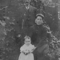 Bolland_0106_Joe_Martha__grandad_and_granny__and_Joe__dad_ Joseph & Martha Bolland & our dad (c.1911)