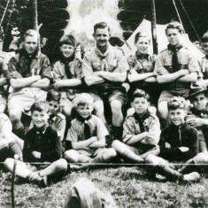 Bolland_0219_Scout_Jamboree_at_Belvoir_Castle_includes_Jeff_and_George Scout Jamboree at Belvoir Castle Jeff (LH back row) George (RH front row)