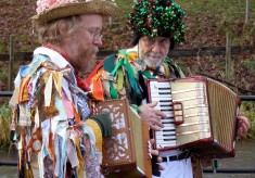 Boxing Day 2007 Morris Dance, a year on!
