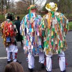 OLYMPUS DIGITAL CAMERA Boxing Day 2007 Morris Dance, a year on!