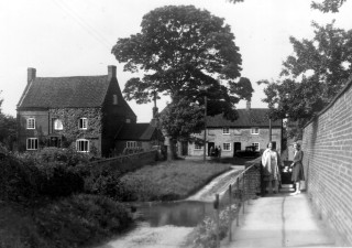 Bridge_at_The_Green_MScrop Who Lived on The Green in 1901?