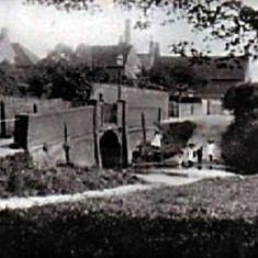 Bridge_at_ford_from__North_cropped_extra_enhanced Children at the Ford c. 1910