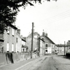 Butchers_Row_cropped_N._side 2.High Street - North side. What stood on the site of the Midland Bank, now Jenny's Gym?
