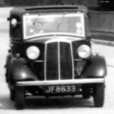 Car_JF8633_crop_MS_New_Road_postcard_closer The New Road, 1937. Who owned JF 8633?